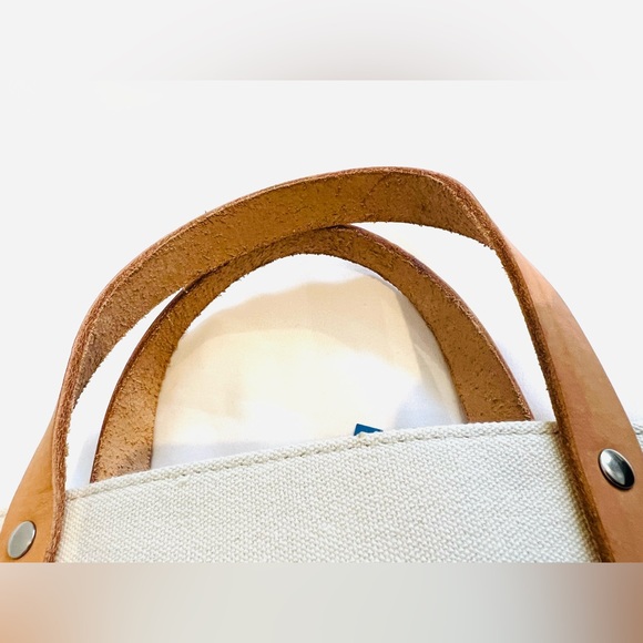 Brighton- Love the Earth Tote - Picture 7 of 9